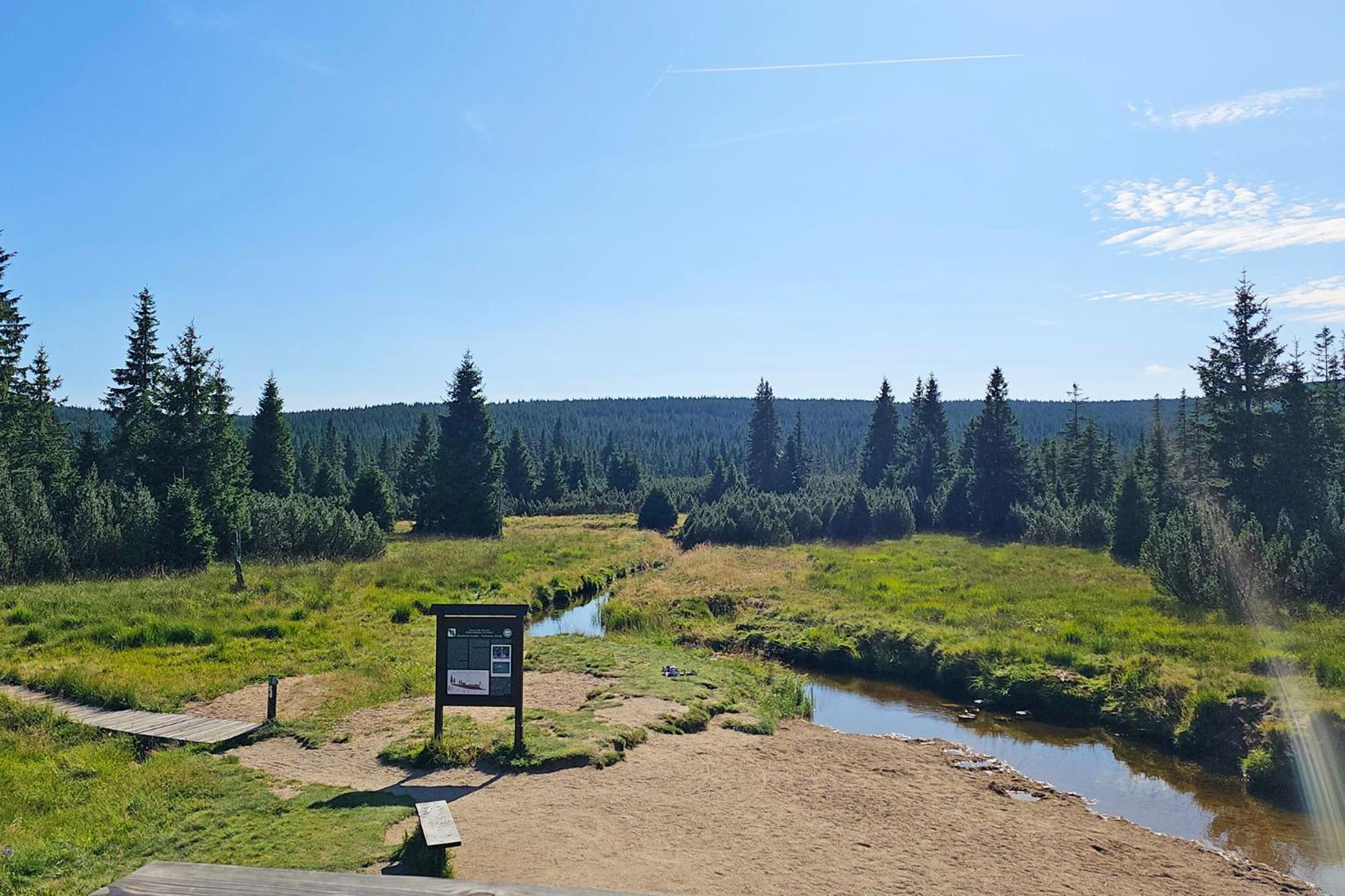 Enjoyharrachov - Atraktivni Klidny Klimatizovany 20 V Centru Harrachova S Parkovanim, Wifi-wlan, Sat, Herni Konzoli, Ipad, Netflix Zdarma, Moznosti Dobijeni Auta, Vyhledem Do Zahrady A Na Romanticky Kostelik