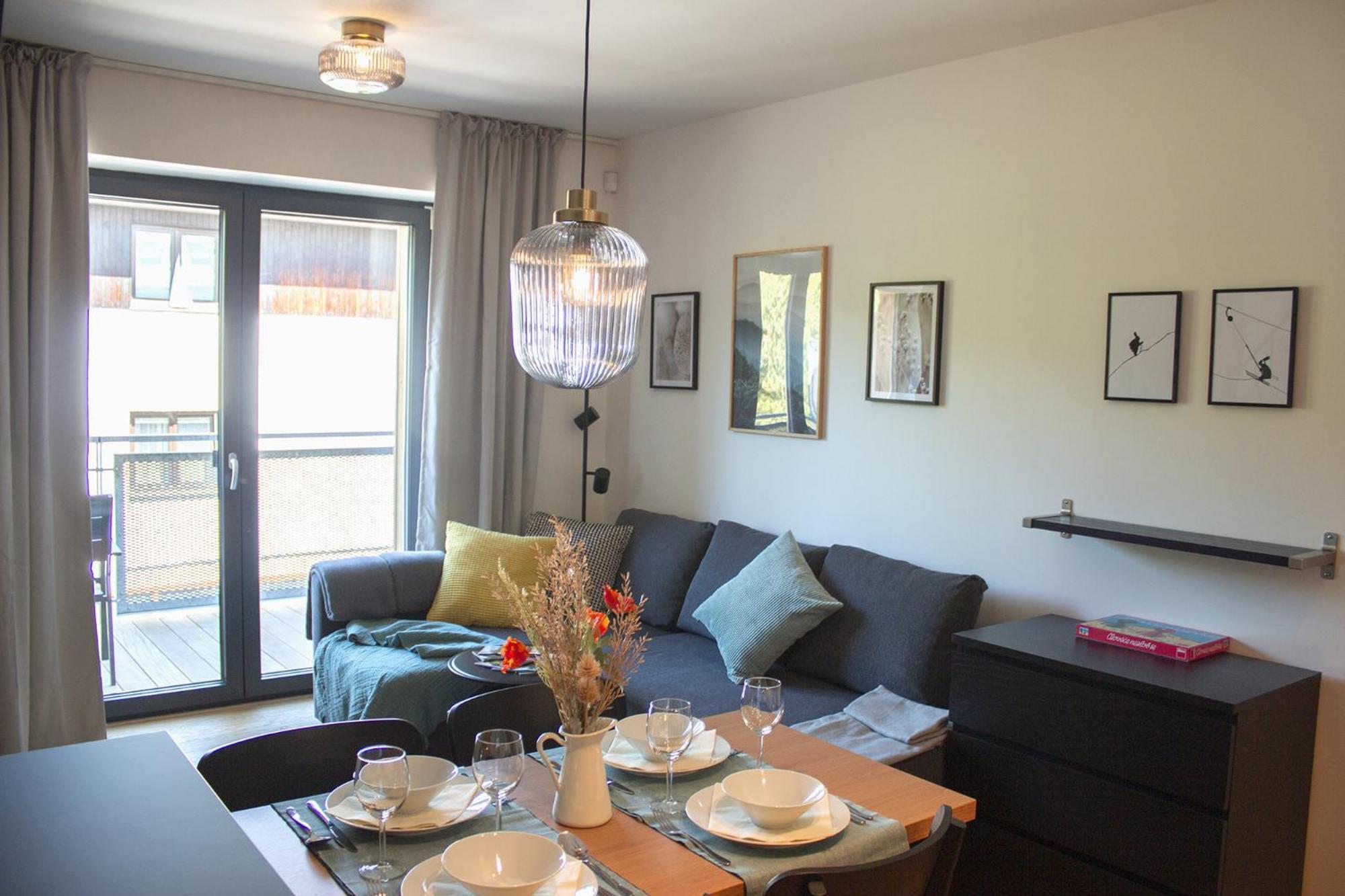 Apartment Enjoyharrachov - Atraktivni Klidny Klimatizovany 20 V Centru Harrachova S Parkovanim, Wifi-wlan, Sat, Herni Konzoli, Ipad, Netflix Zdarma, Moznosti Dobijeni Auta, Vyhledem Do Zahrady A Na Romanticky Kostelik *